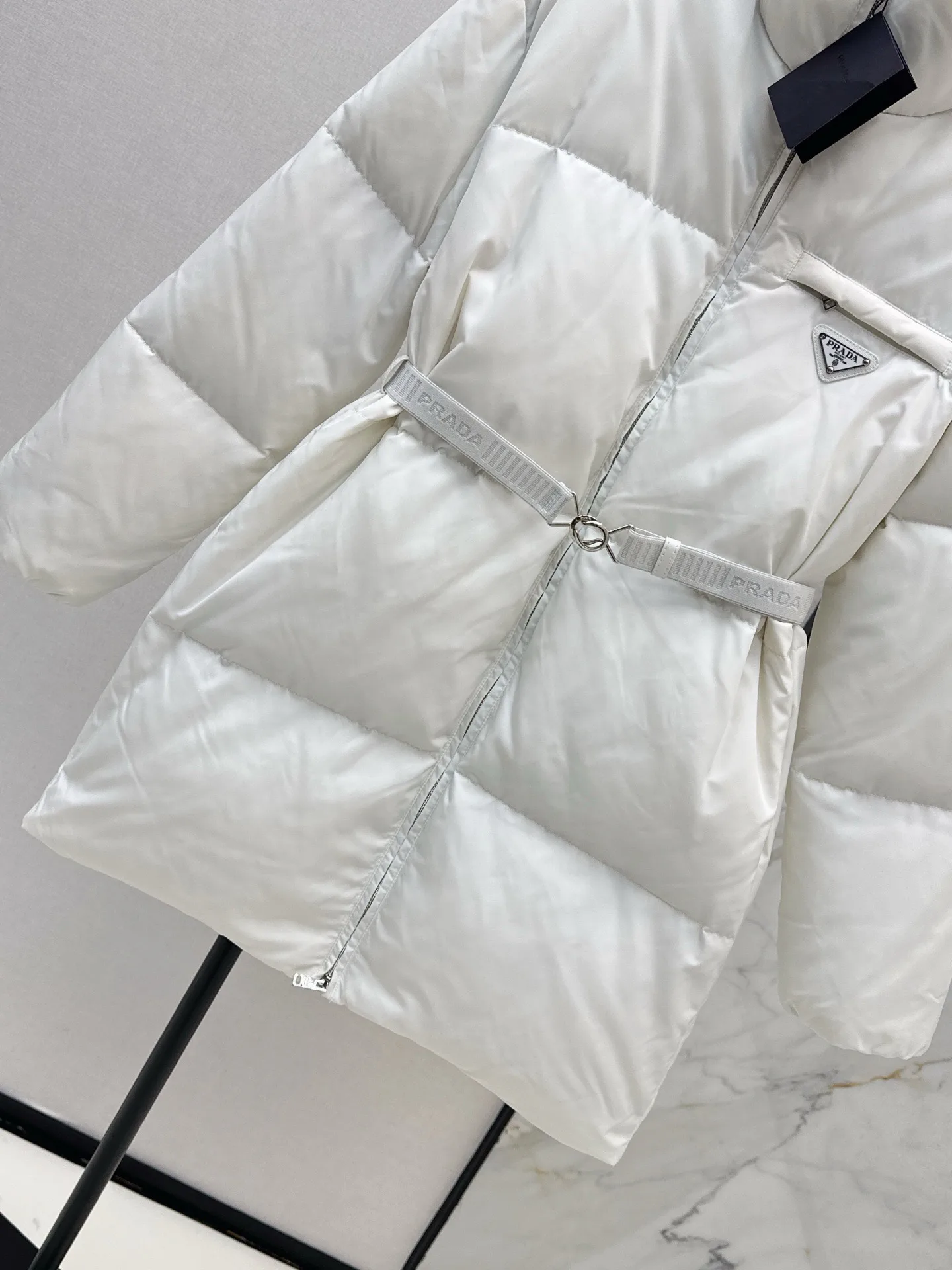 Куртки И Пуховики Женские Prada 19323468