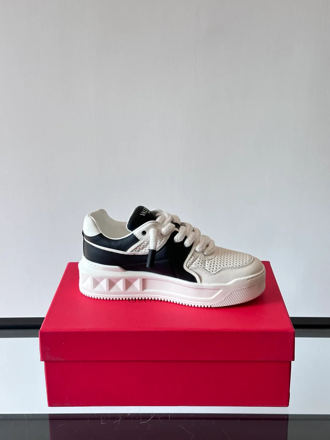 Кроссовки Женские Valentino 279274