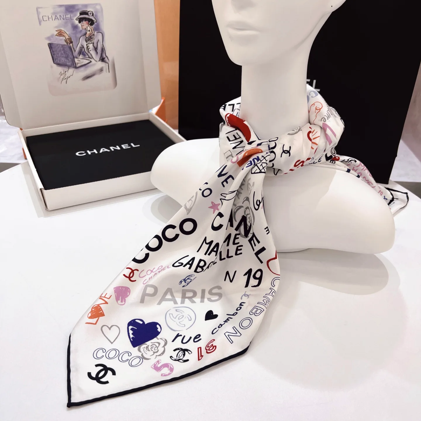 Платки Chanel 11192923