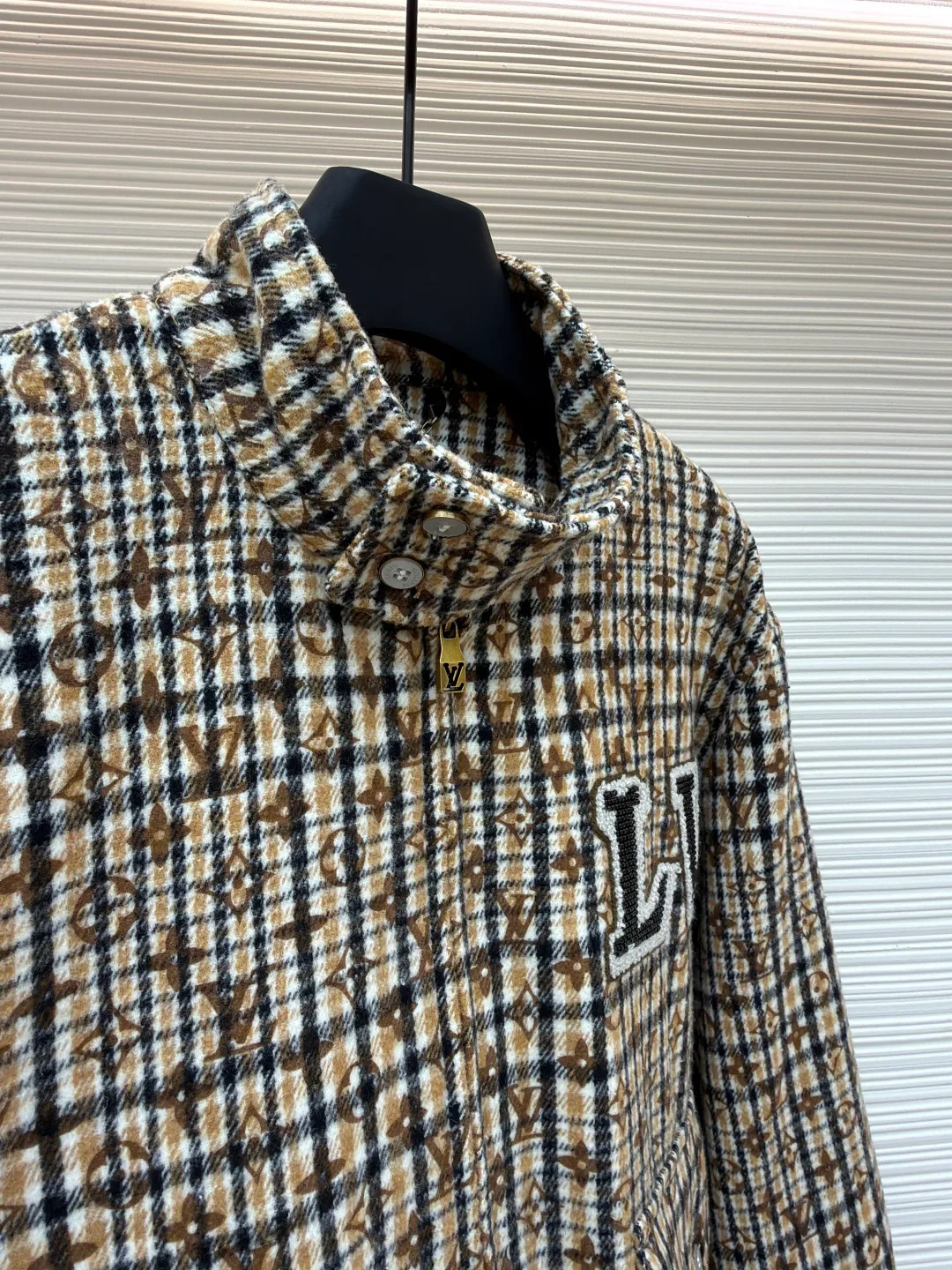 Куртки И Пуховики Мужские Louis Vuitton 11245776