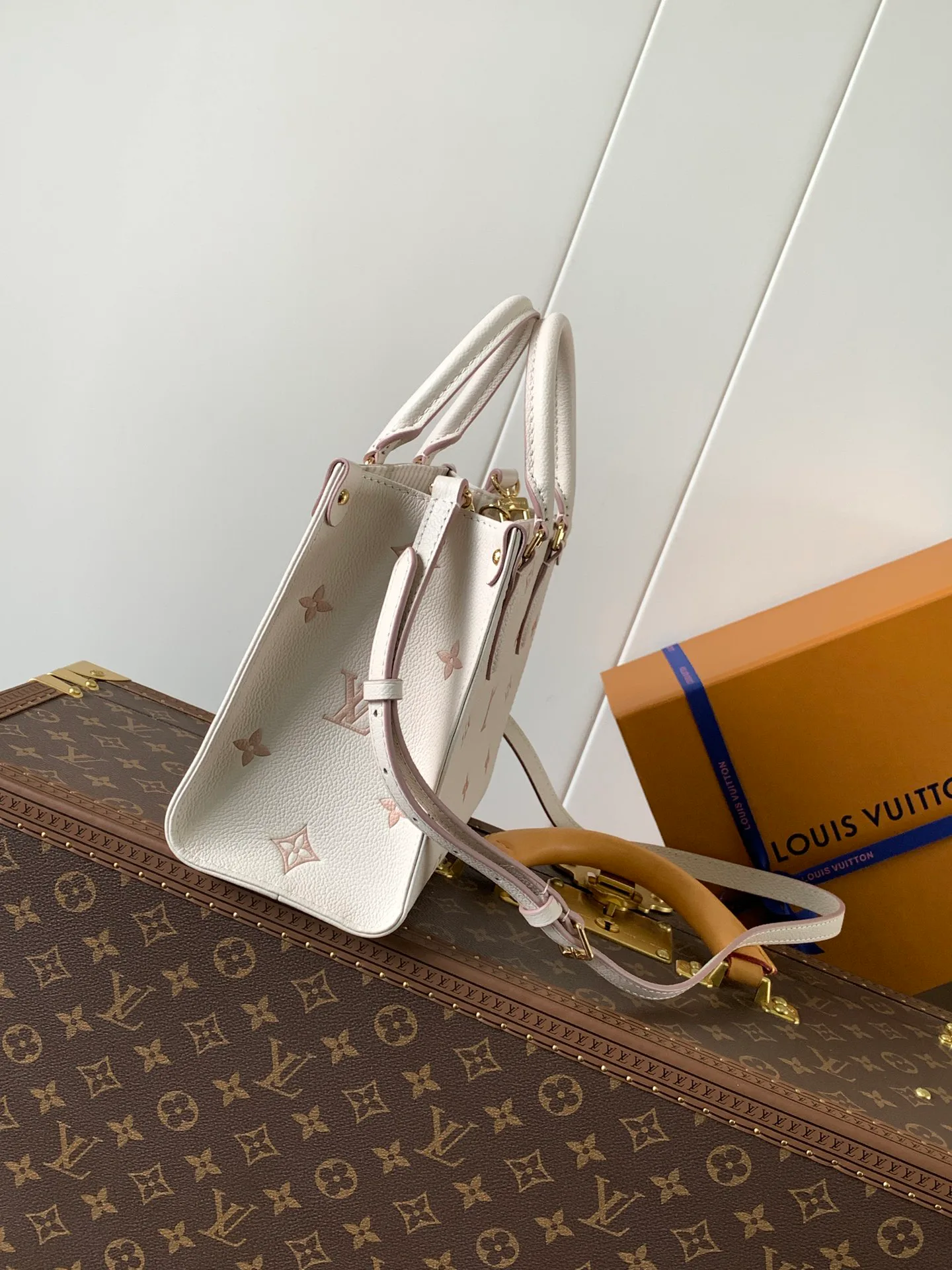 Классические Сумки Женские Louis Vuitton 11619852
