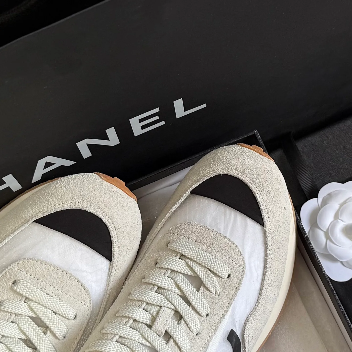 Кроссовки Женские Chanel 6131997