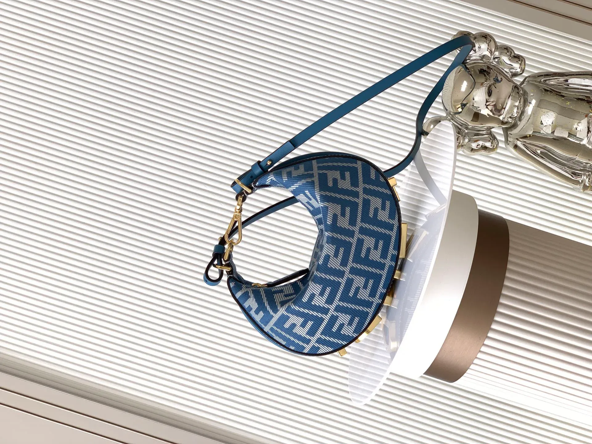 Сумки На Ремне Женские Fendi 293015