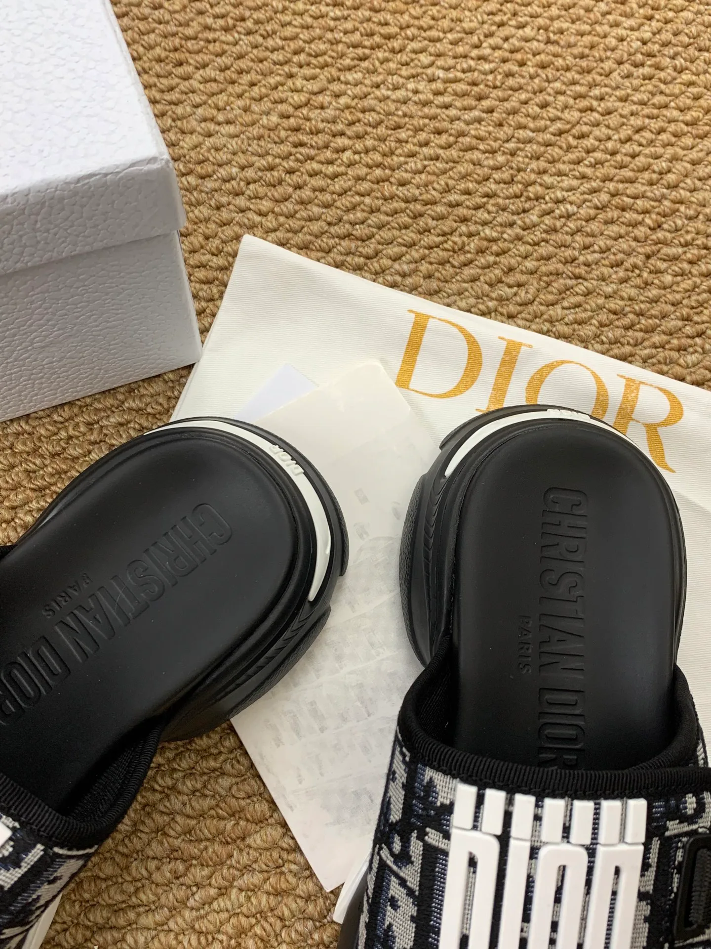 Шлепанцы Женские Christian Dior 17545237
