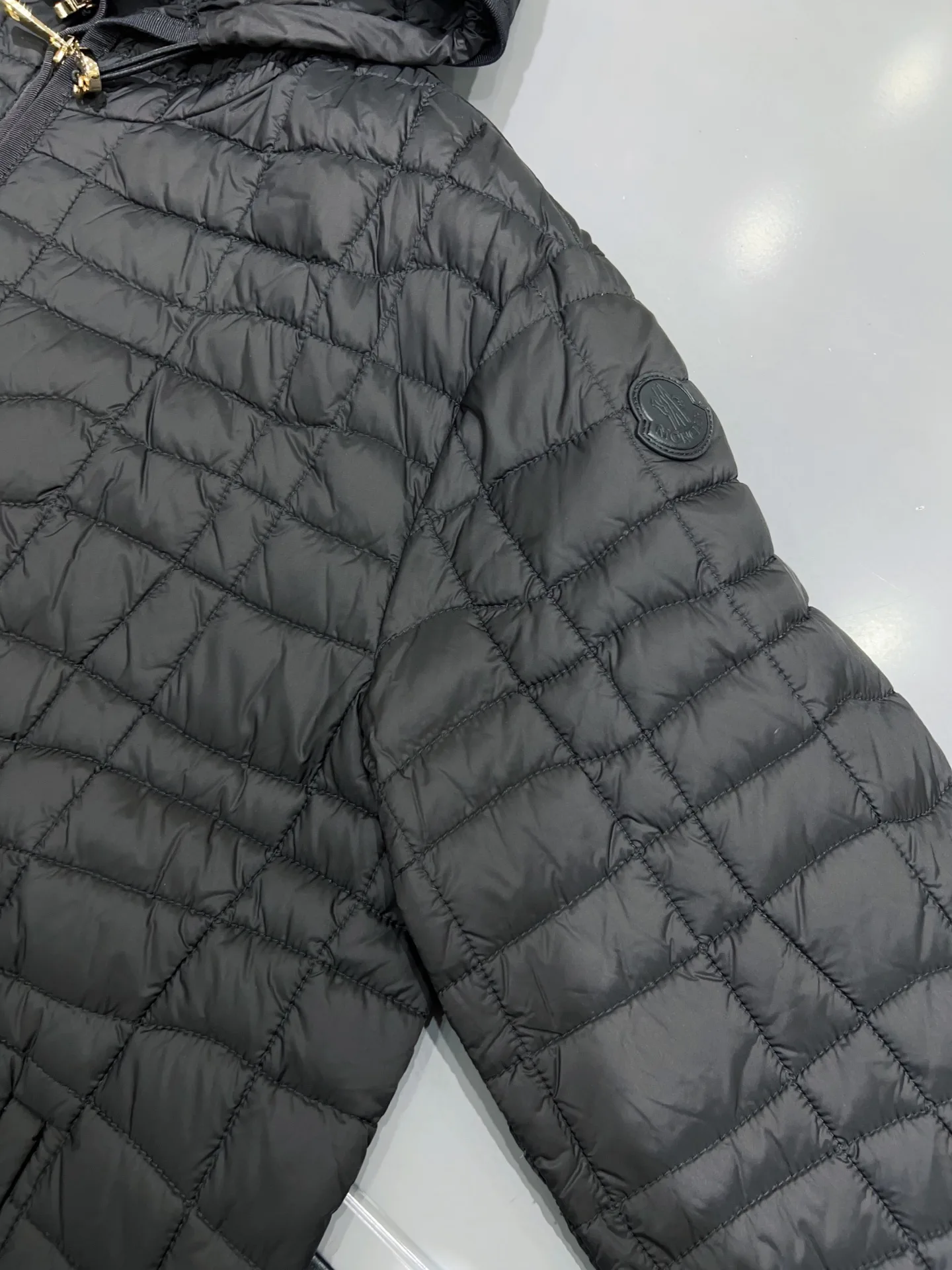 Куртки И Пуховики Женские Moncler 19048128