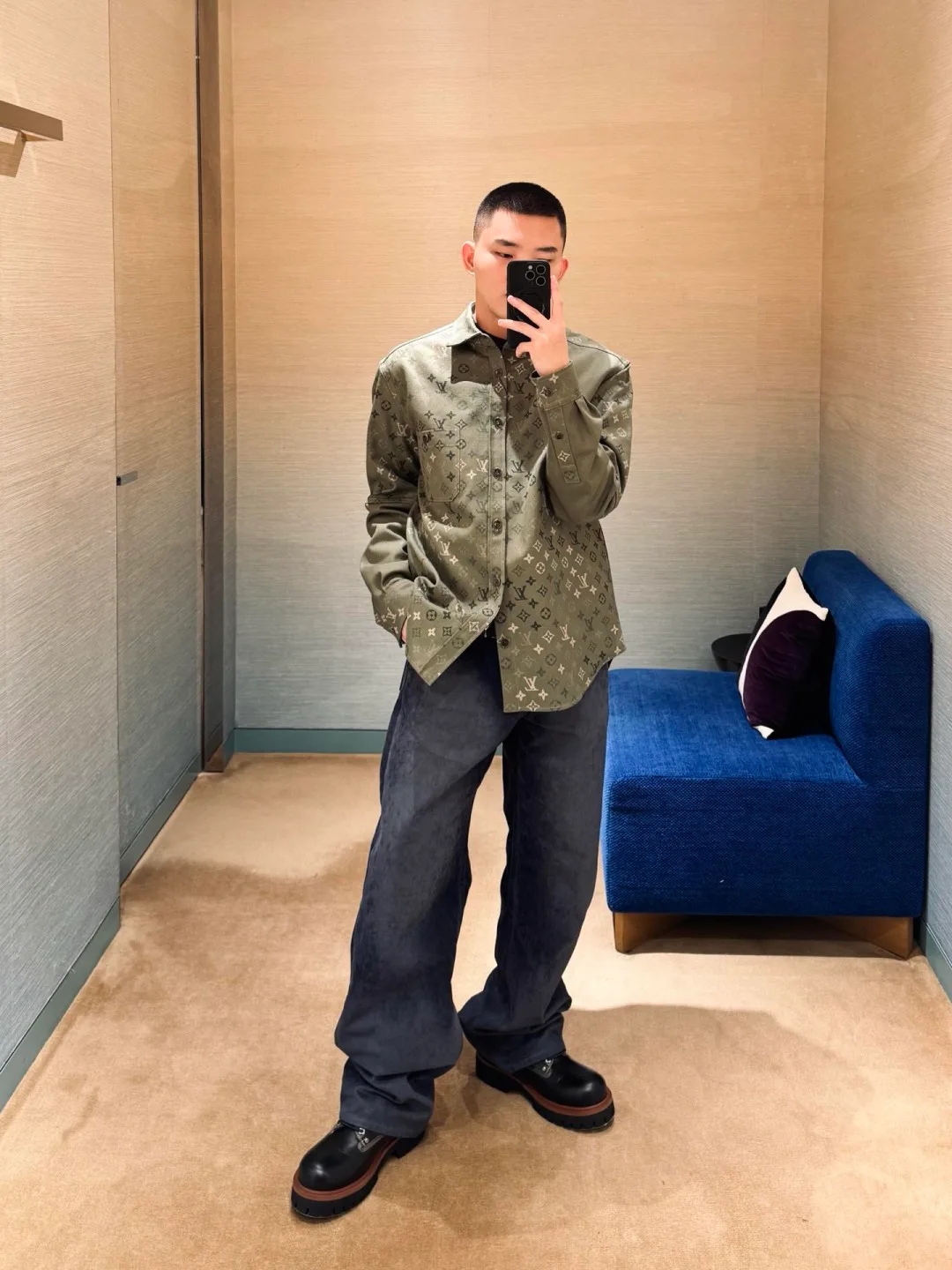 Куртки И Пуховики Женские Louis Vuitton 412795