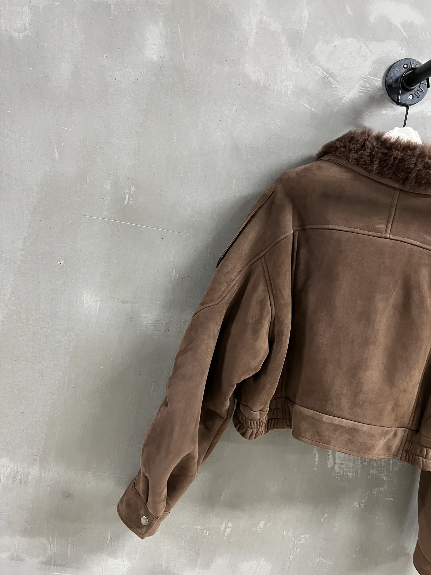 Кожаные Куртки И Дублёнки Женские Saint Laurent 18630176