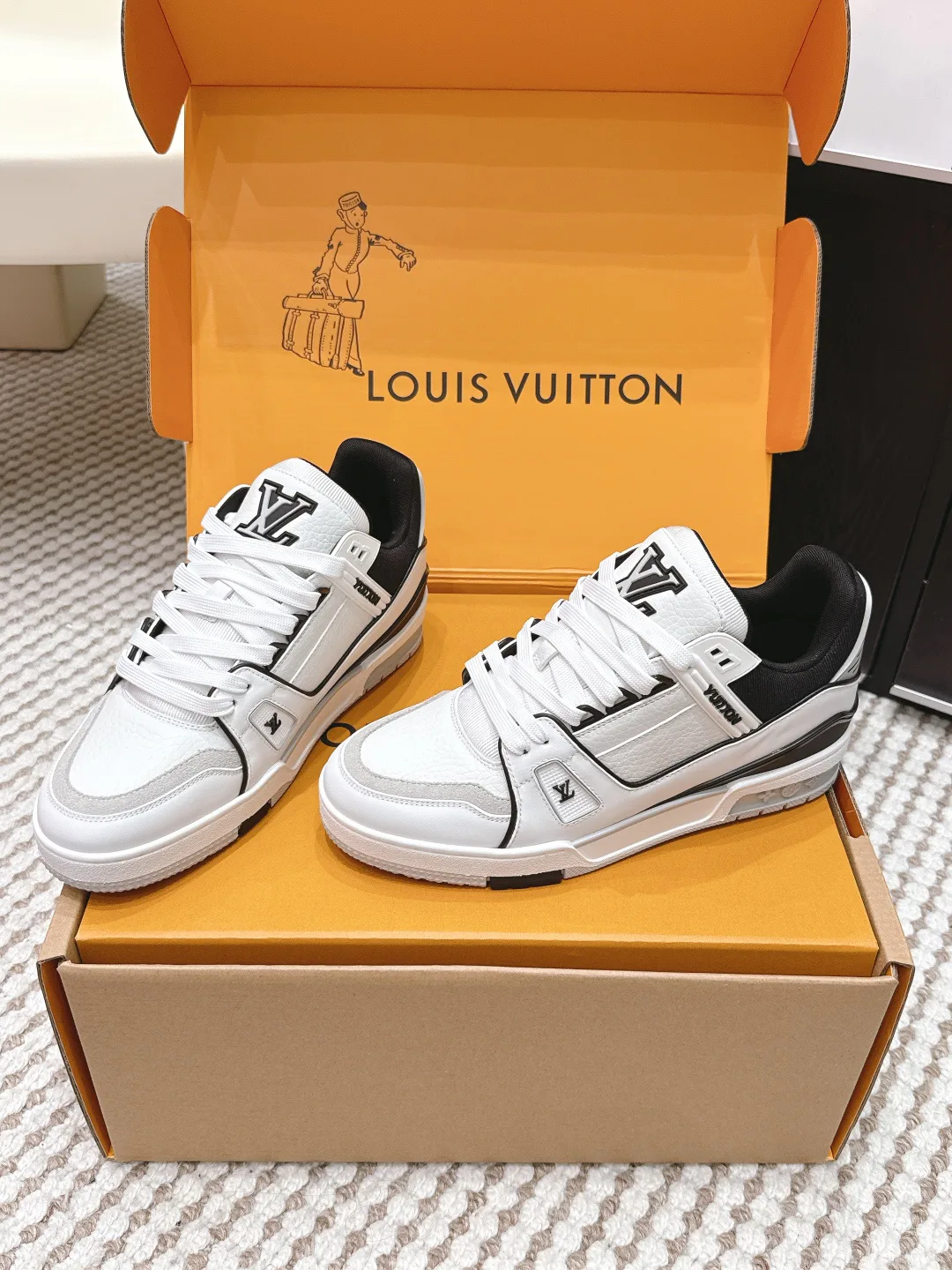 Кроссовки Женские Louis Vuitton 1511699