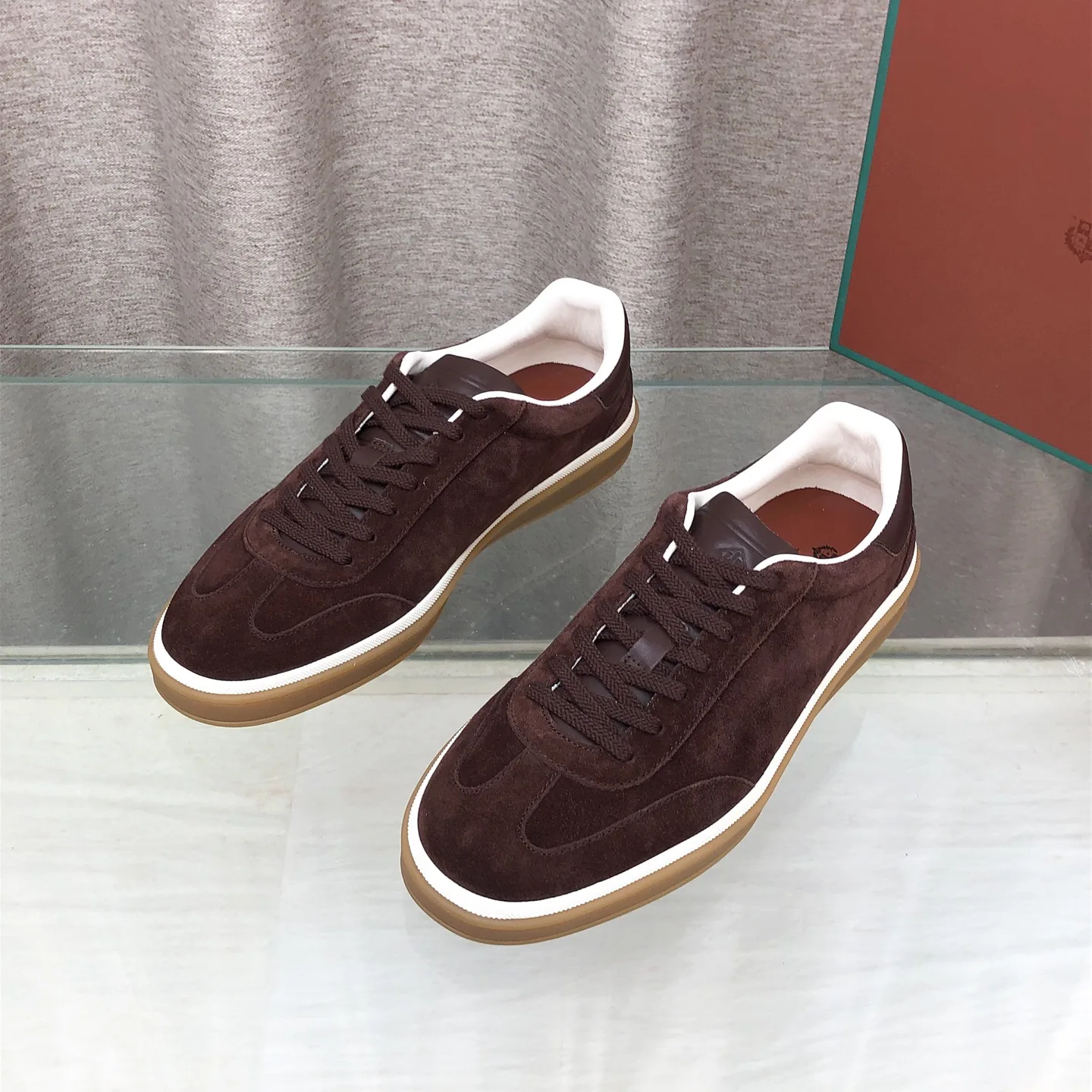 Кроссовки Женские Loro Piana 19463044