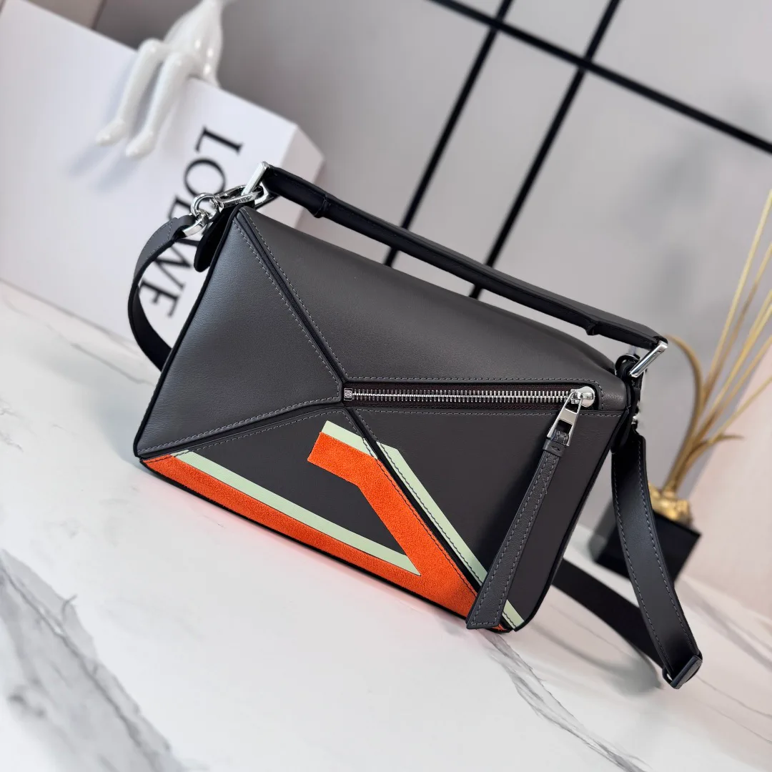 Классические Сумки Женские Loewe 11674522