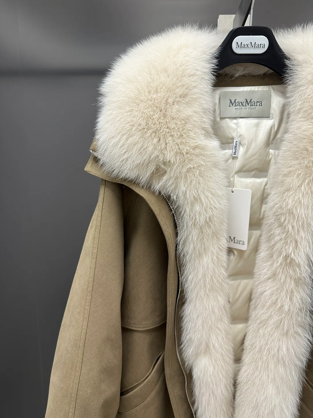 Куртки И Пуховики Женские Max Mara 18702423
