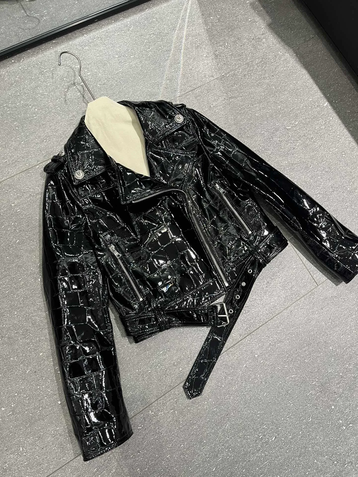 Кожаные Куртки И Дублёнки Женские Balmain 10088579