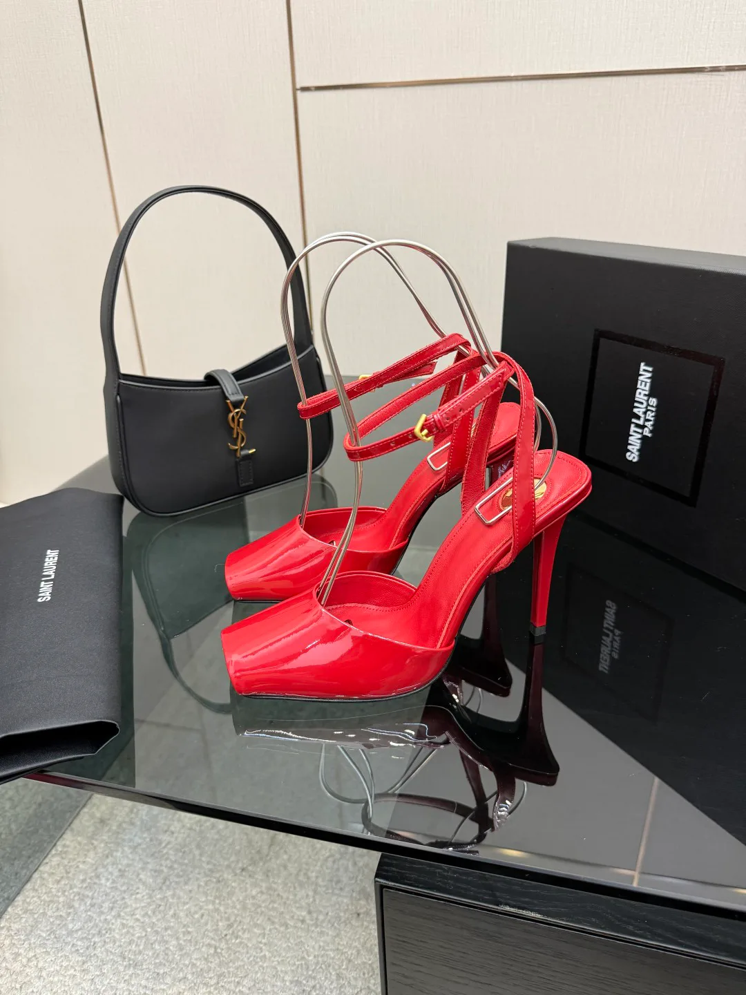 Туфли Женские Saint Laurent 708442