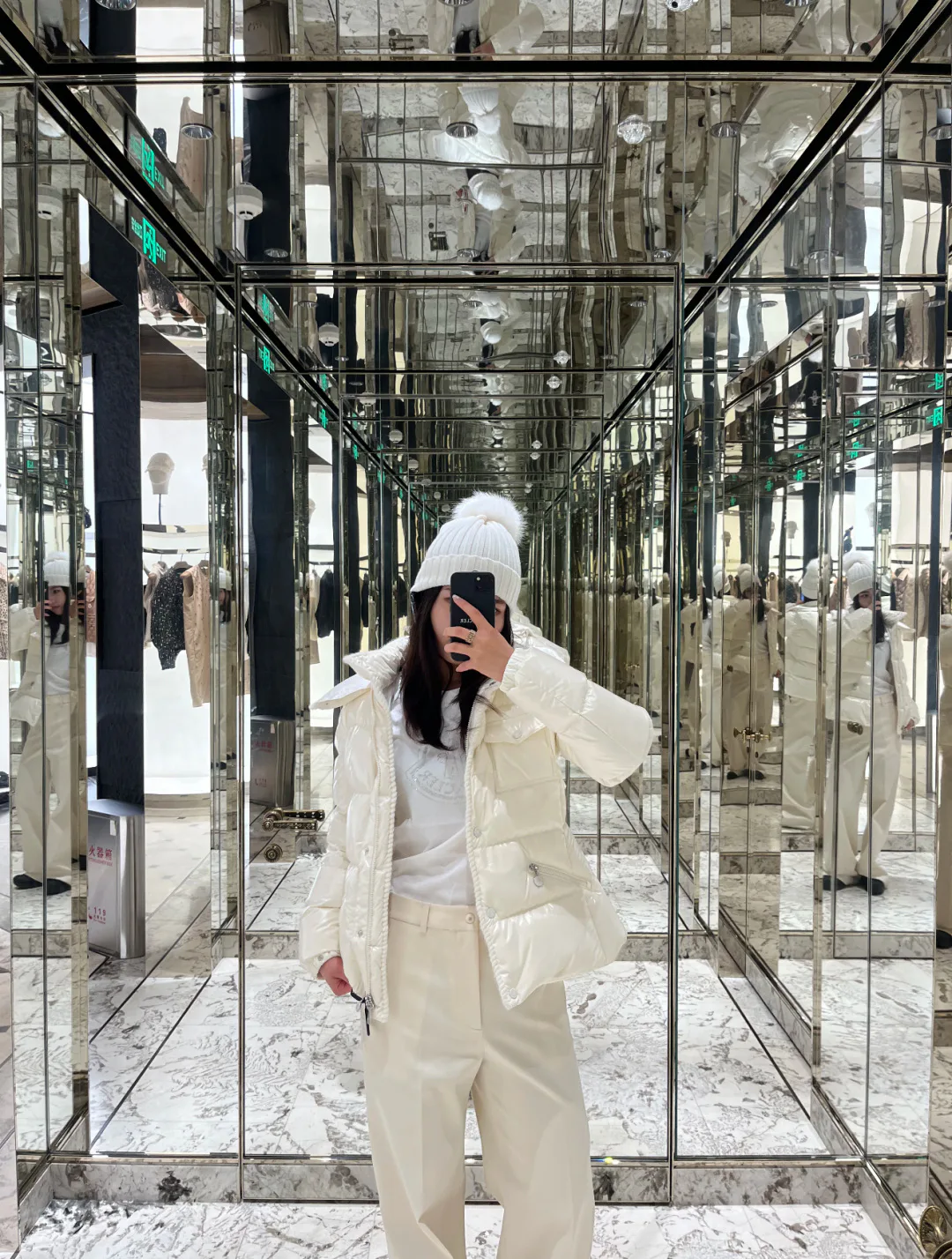 Куртки И Пуховики Женские Moncler 18741318