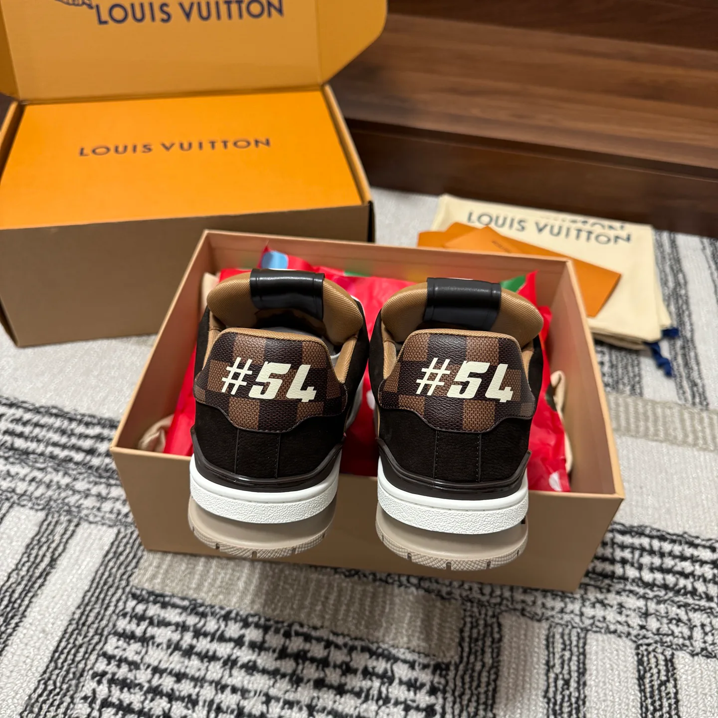 Кроссовки Женские Louis Vuitton 1546846