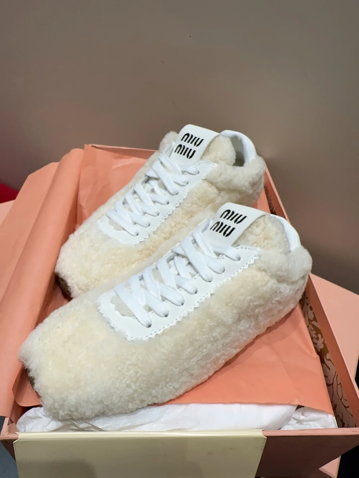 Кроссовки Женские Miu Miu 19301153