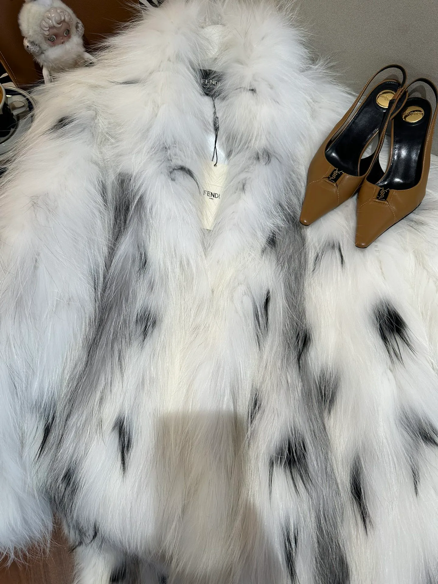 Шубы Женские Fendi 18437662