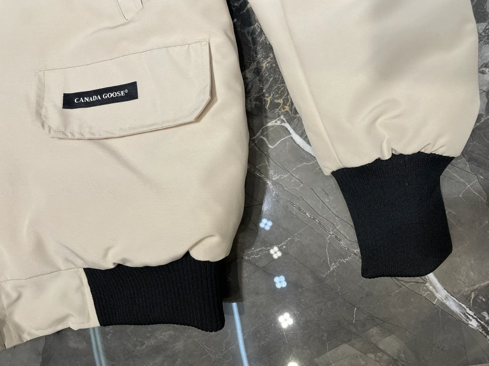 Куртки Женские Canada Goose 362563