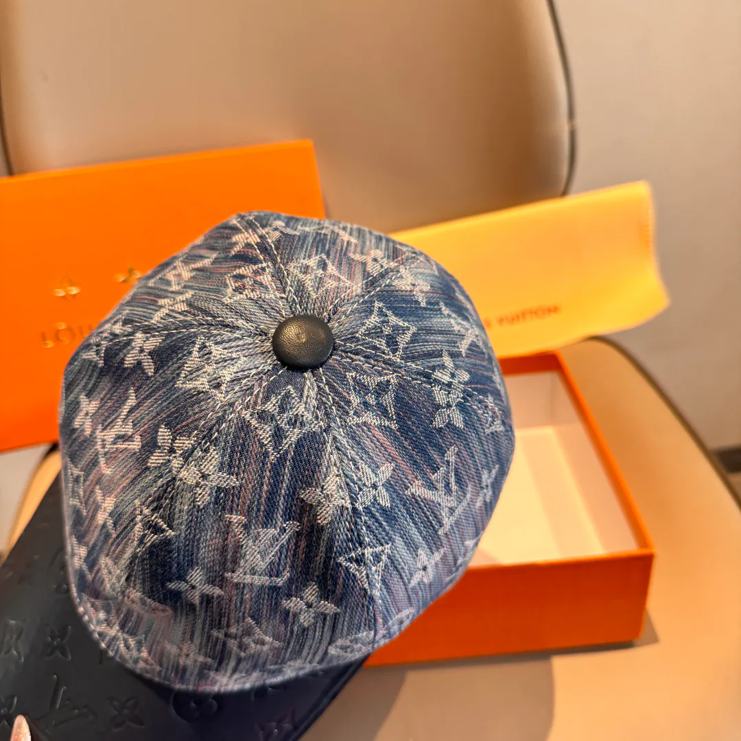 Головные Уборы Louis Vuitton 11529727