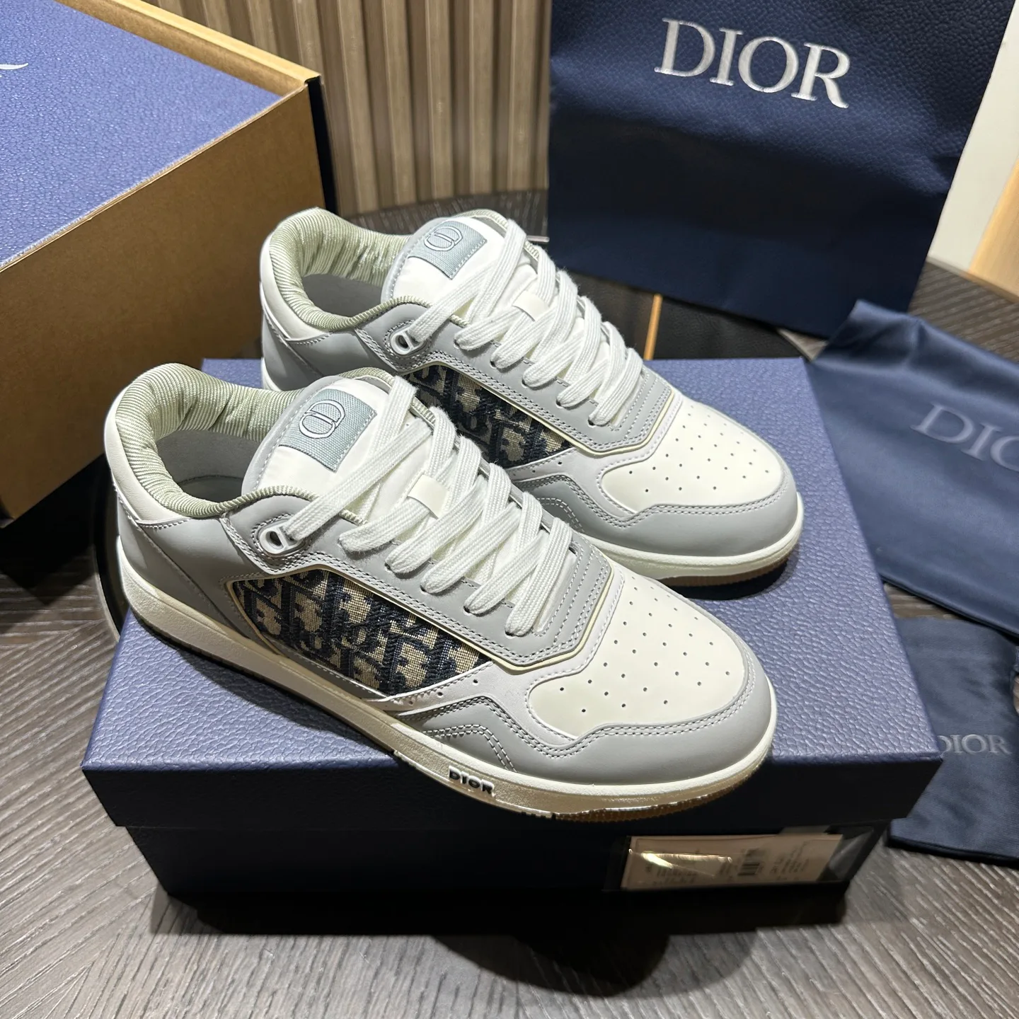 Кроссовки Женские Christian Dior 19584193