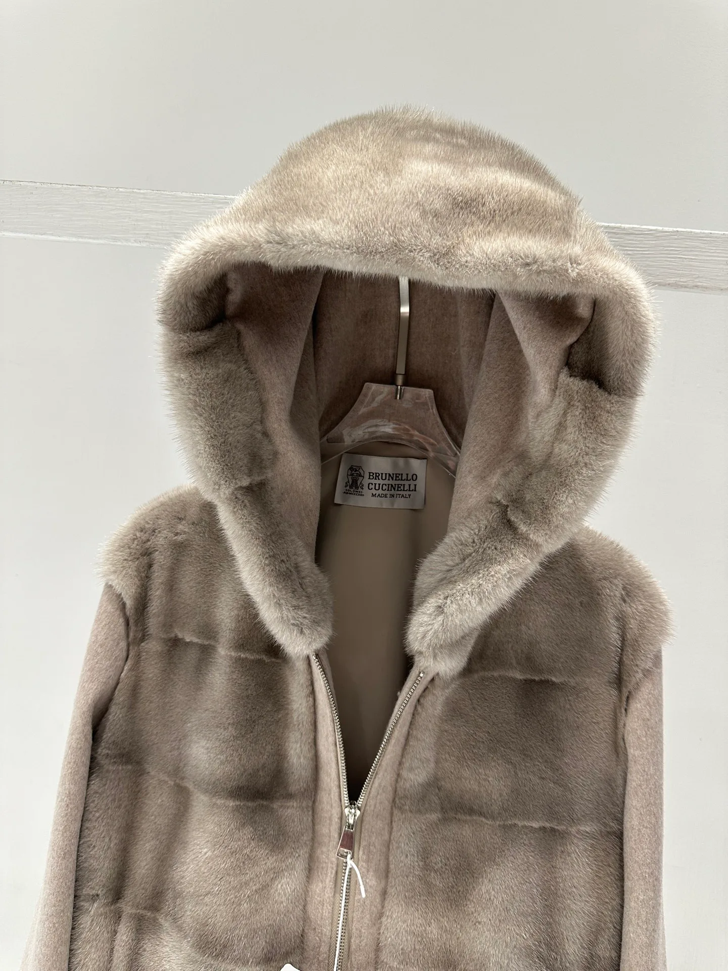 Куртки И Пуховики Женские Brunello Cucinelli 19596213