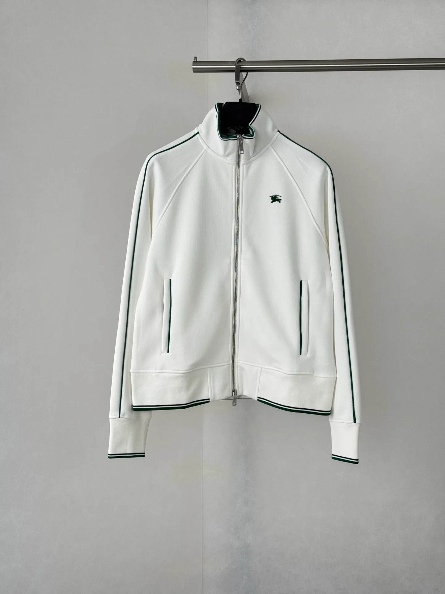 Куртки И Пуховики Мужские Burberry 17585884