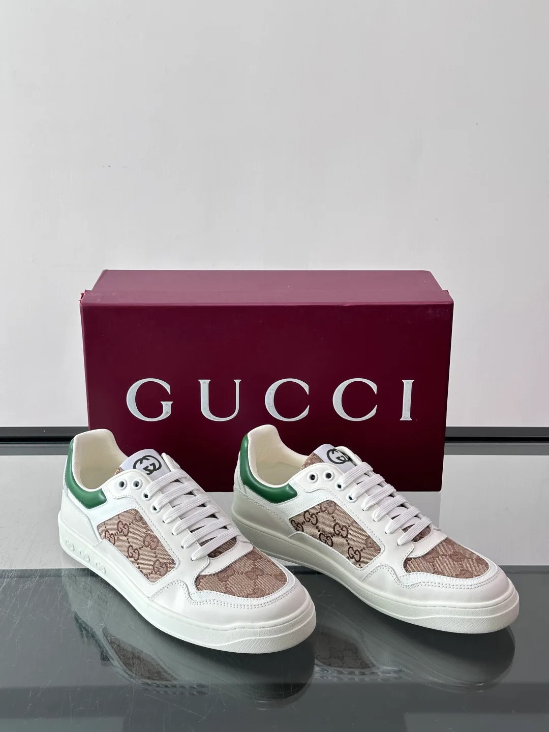Кроссовки Мужские Gucci 18102697