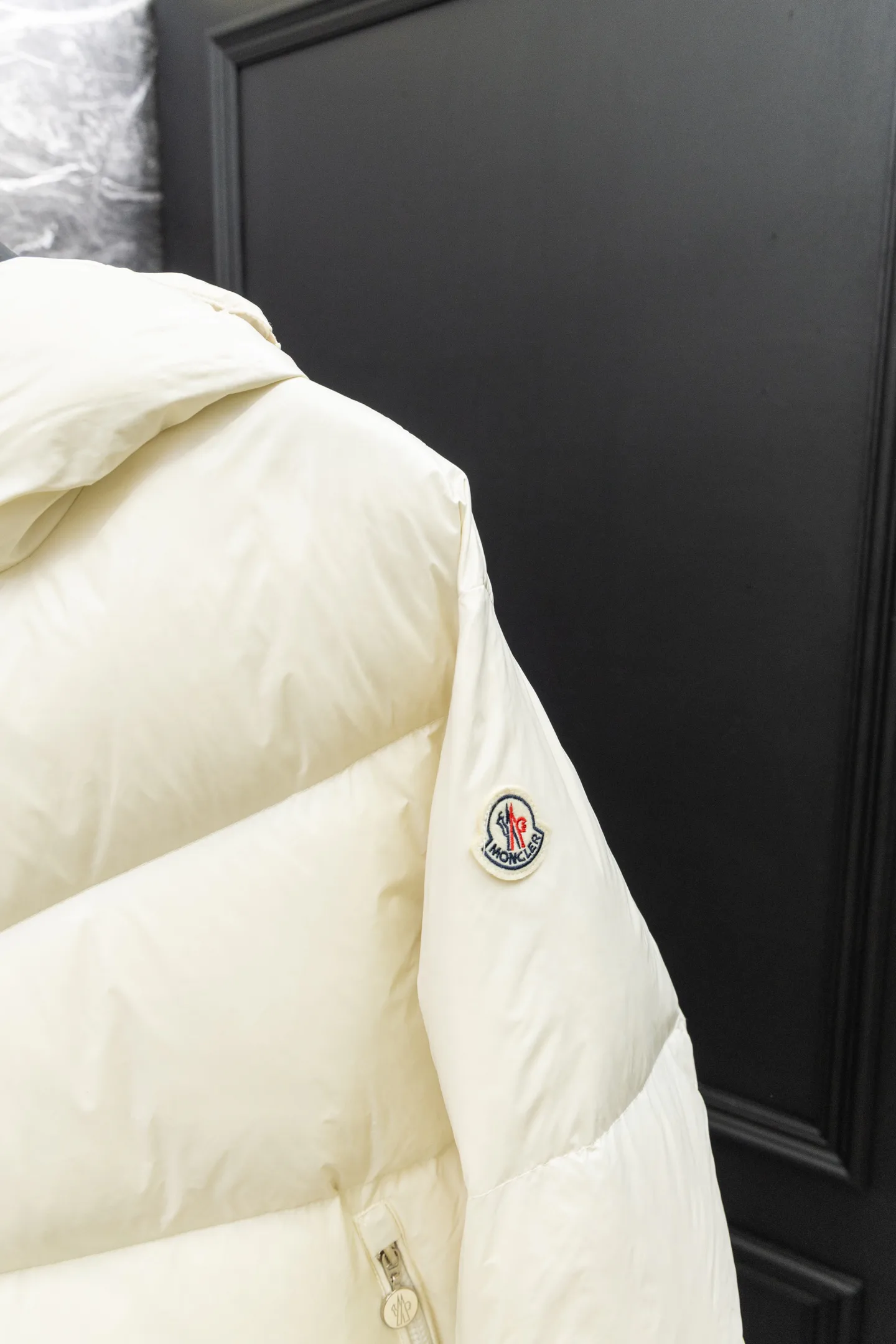 Куртки И Пуховики Женские Moncler 18507208