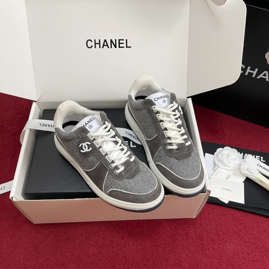 Кроссовки Женские Chanel 18195102
