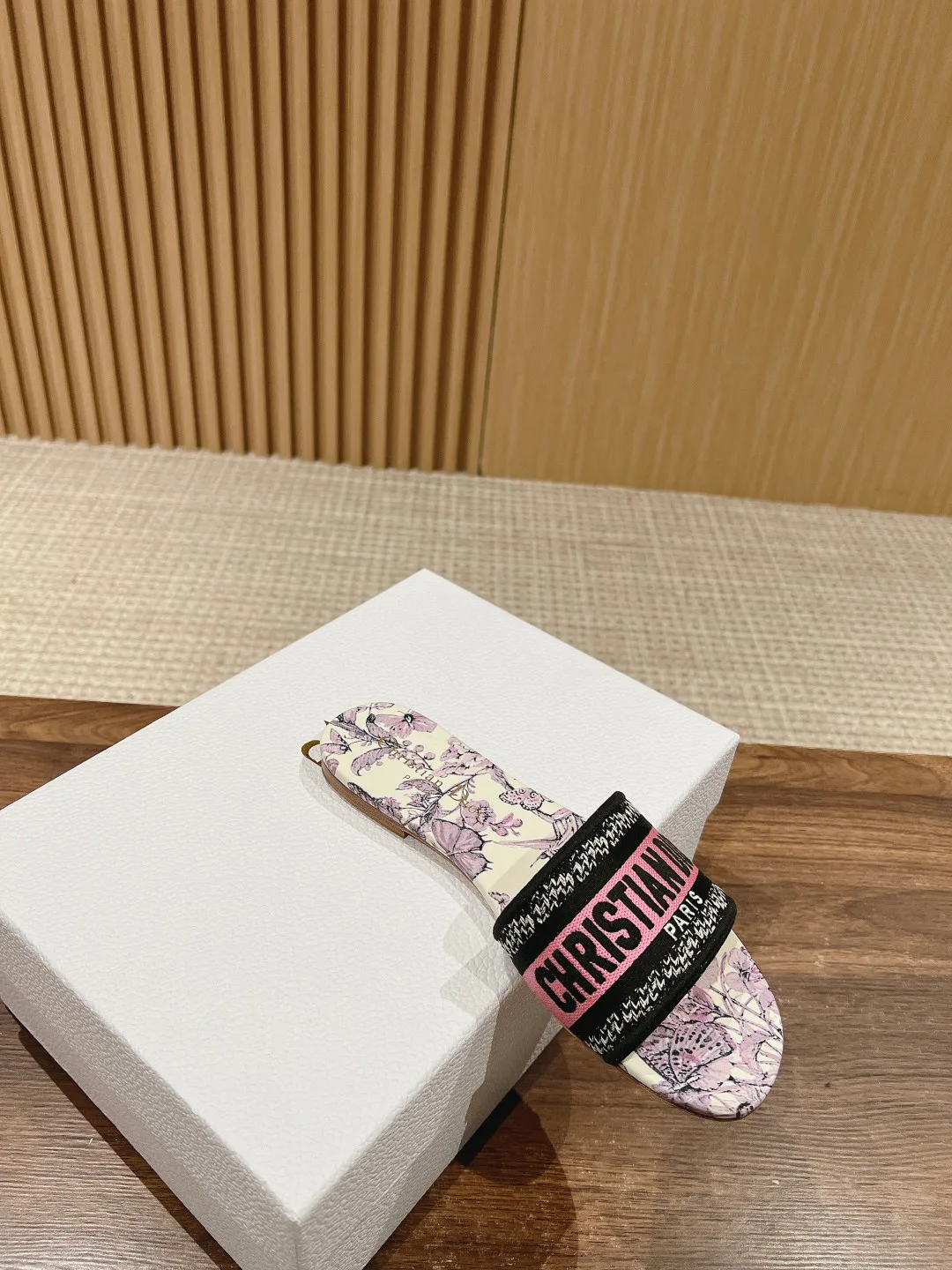 Шлепанцы Женские Christian Dior 11600031
