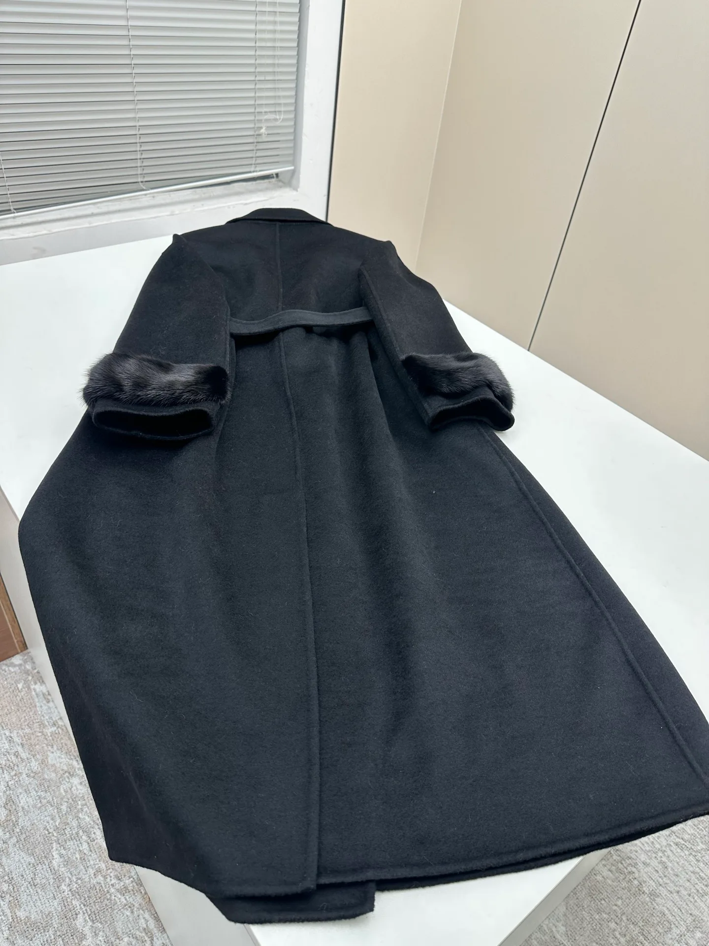 Пальто Женские Fendi 18338624