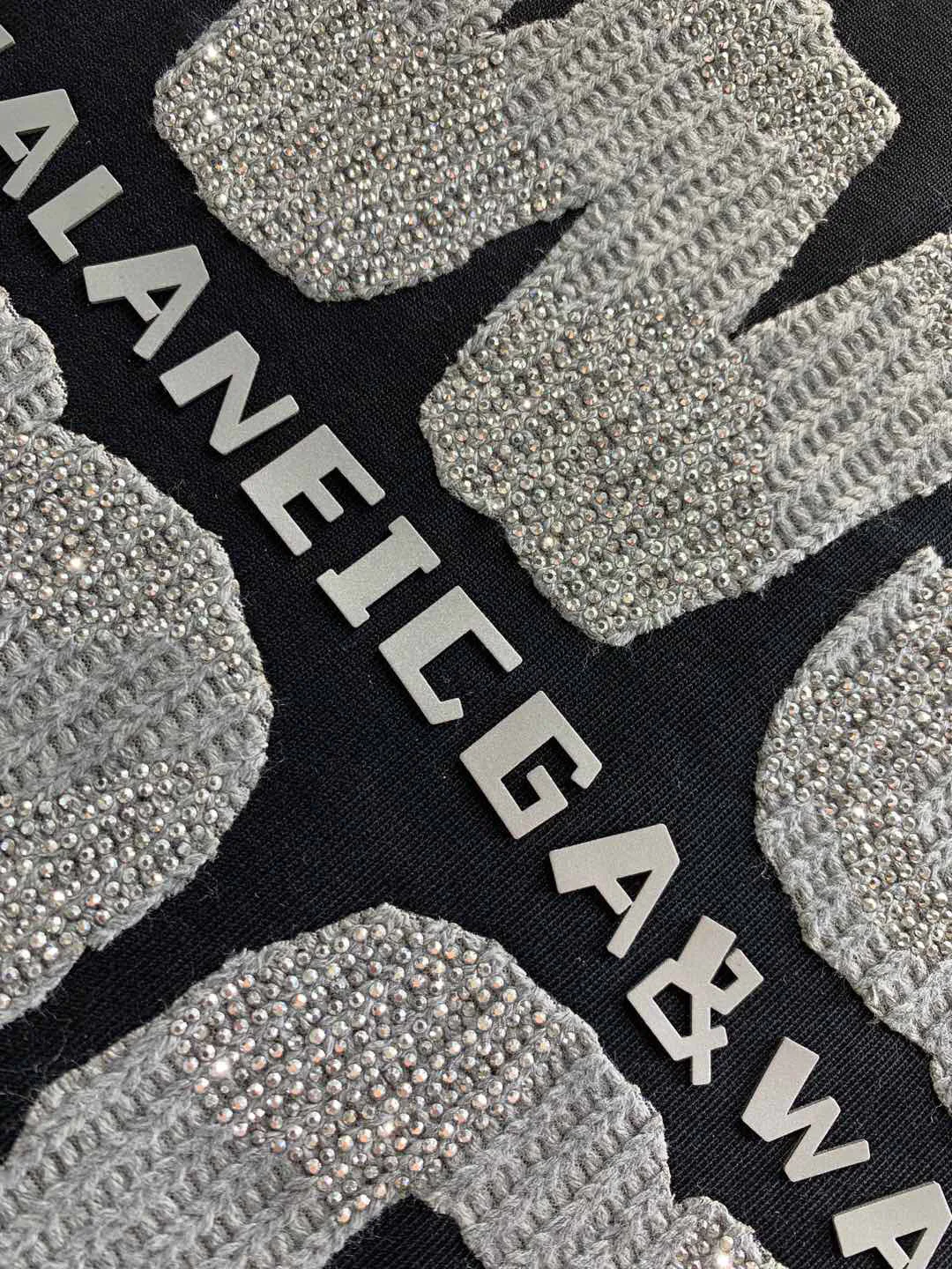 Футболки Женские Balenciaga 8698