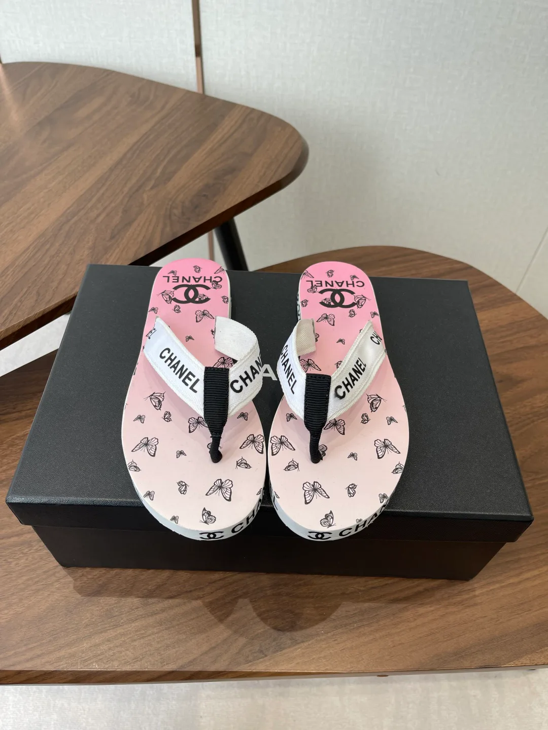 Шлепанцы Женские Chanel 11498245