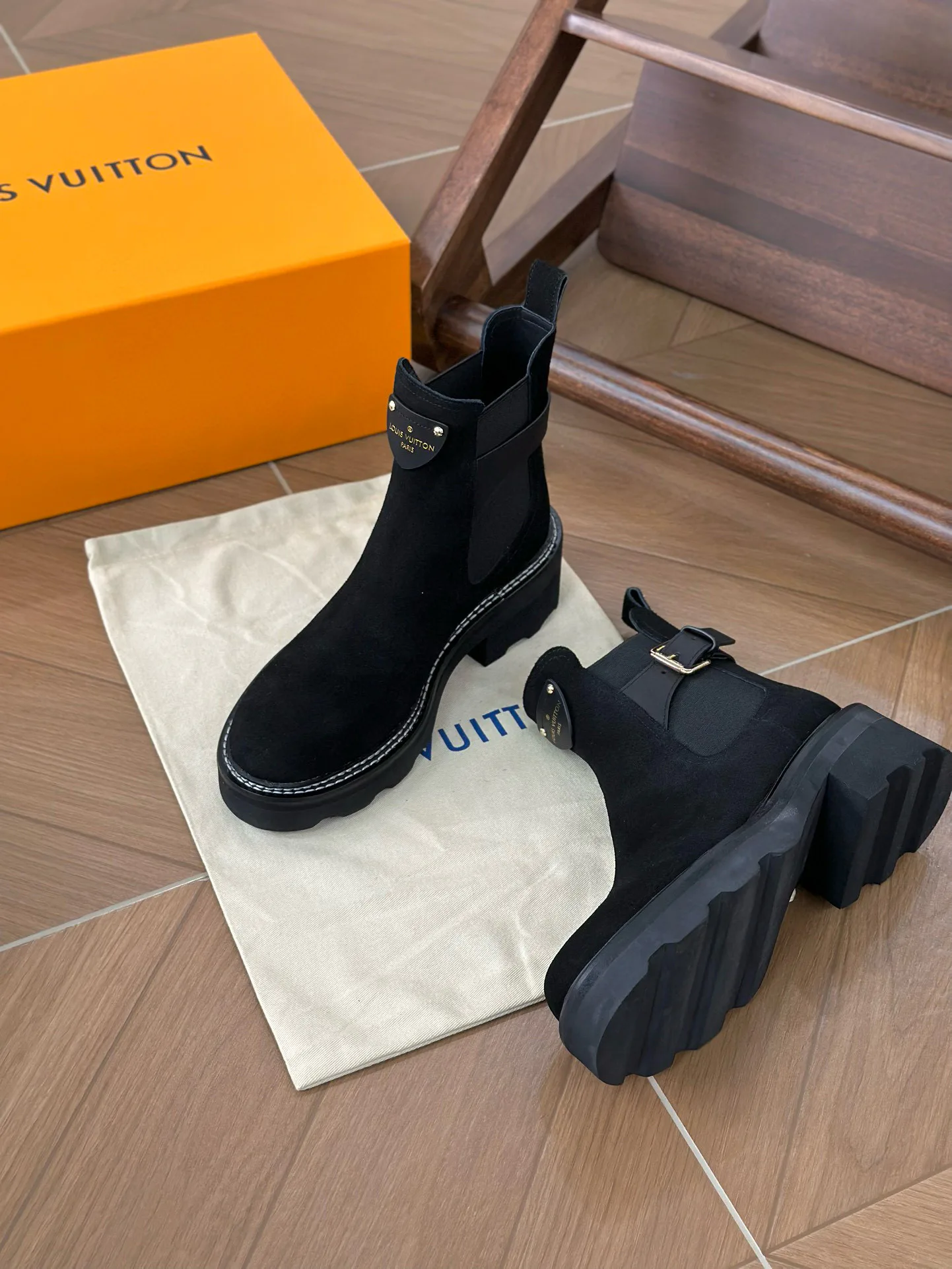 Ботинки Женские Louis Vuitton 5295257