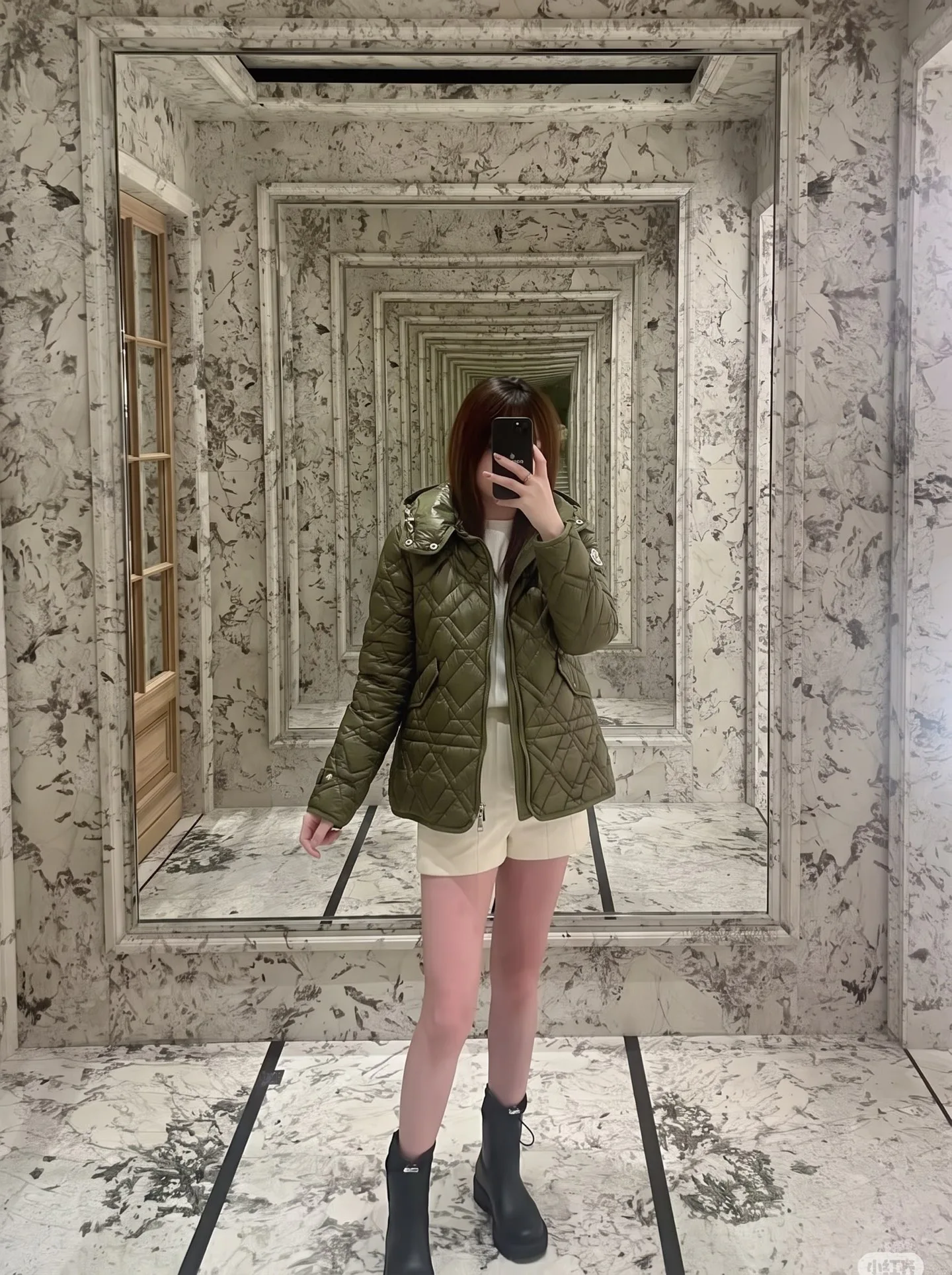 Куртки И Пуховики Женские Moncler 19699000