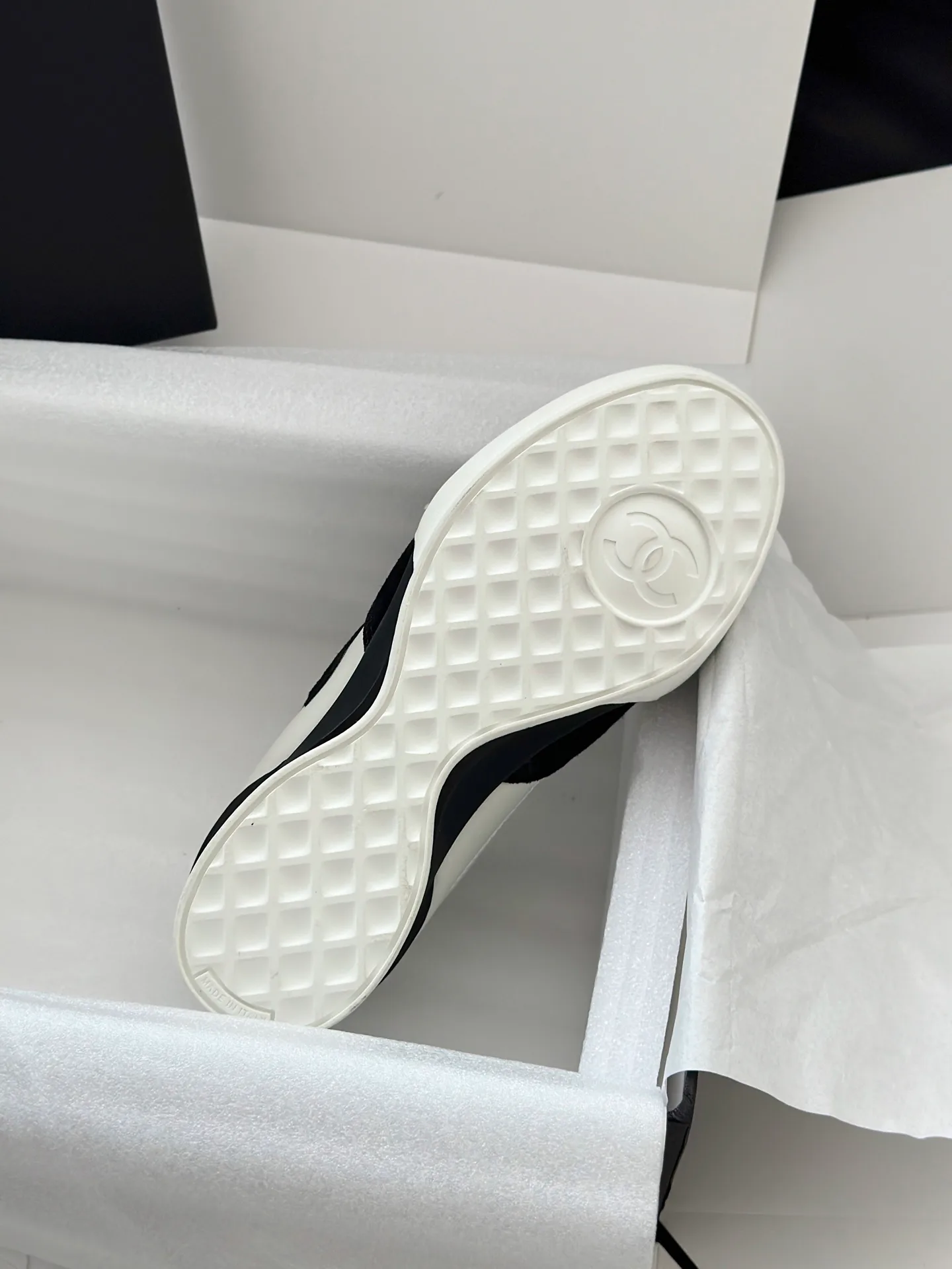 Кроссовки Женские Chanel 18765014