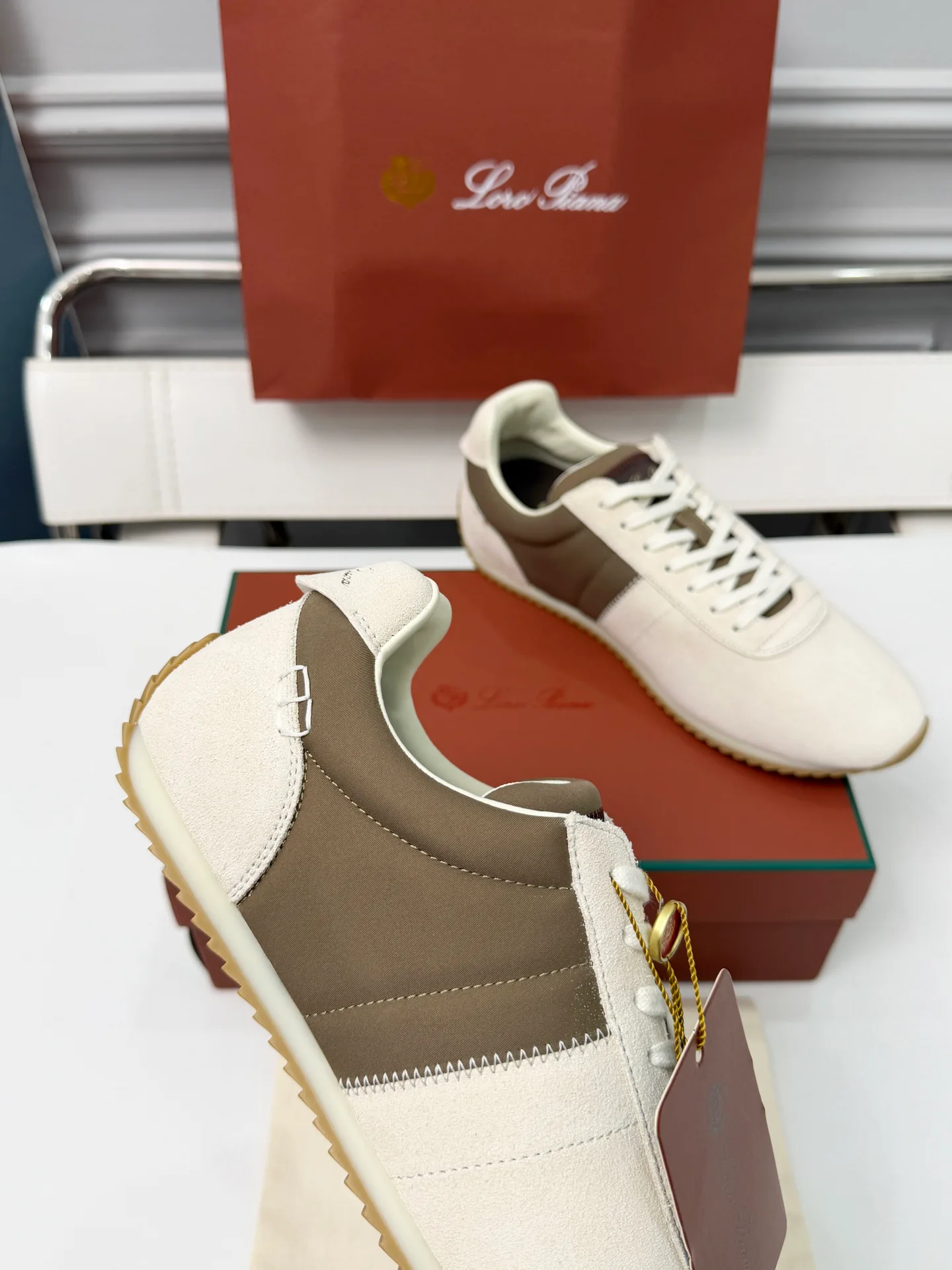 Кроссовки Женские Loro Piana 17467095