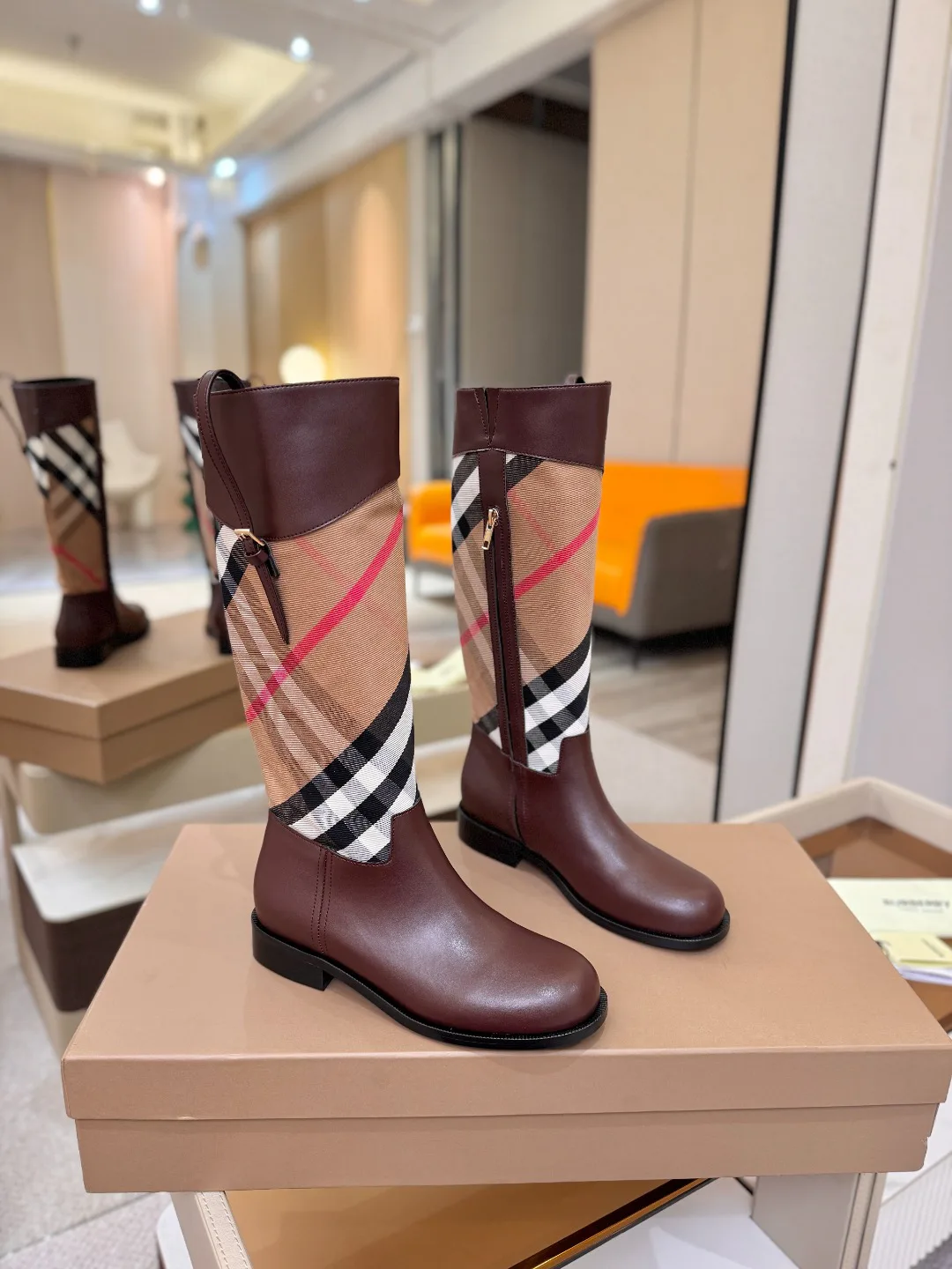 Сапоги Женские Burberry 19807798