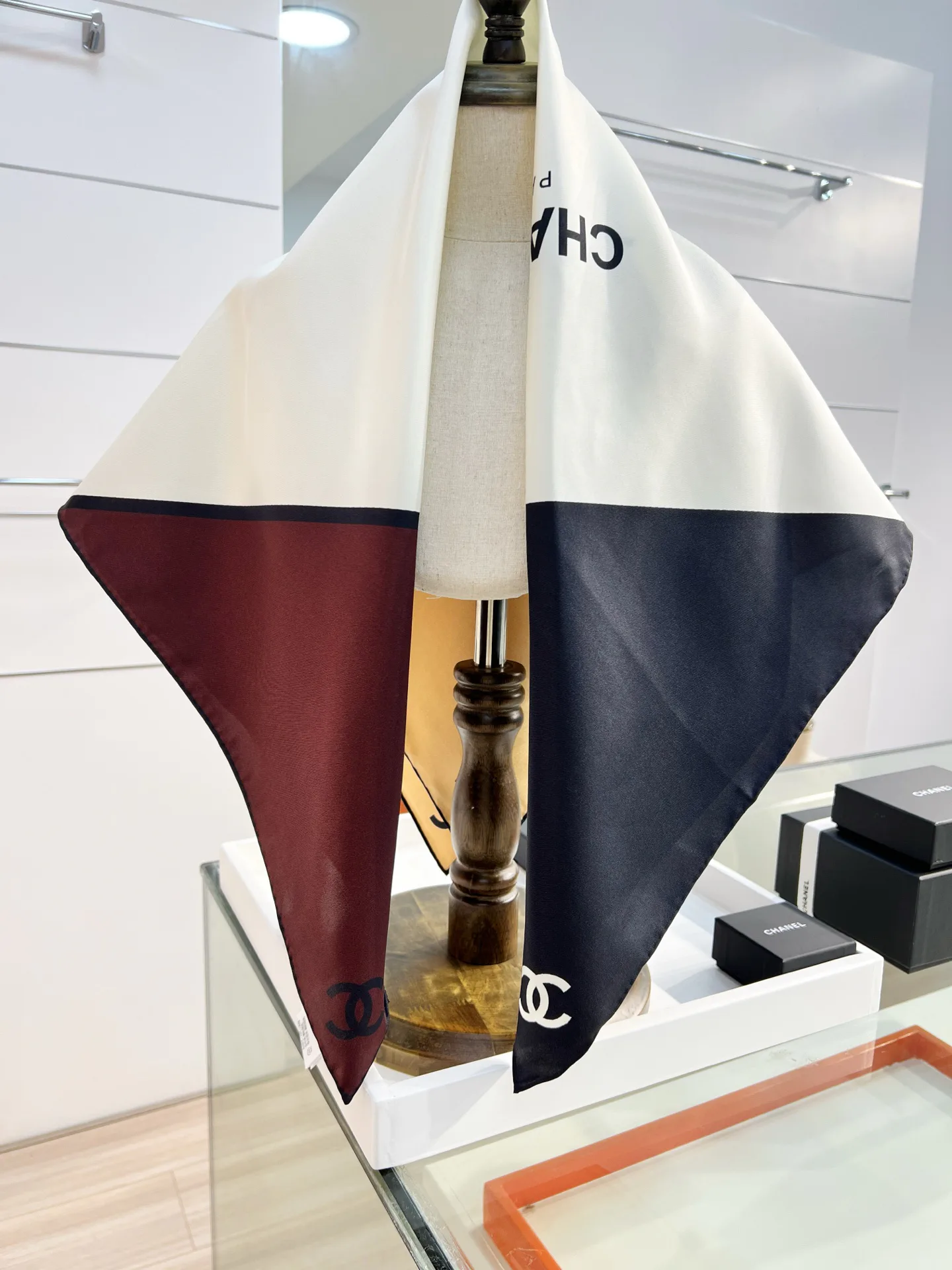 Платки Chanel 12794582