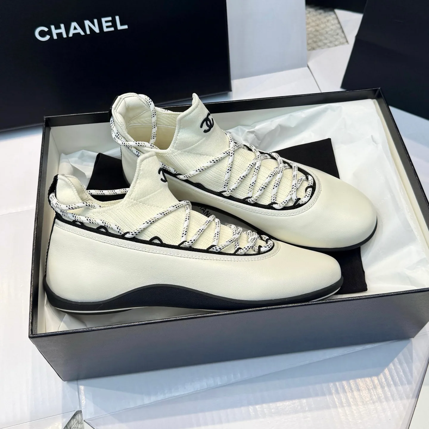 Кроссовки Женские Chanel 18122006