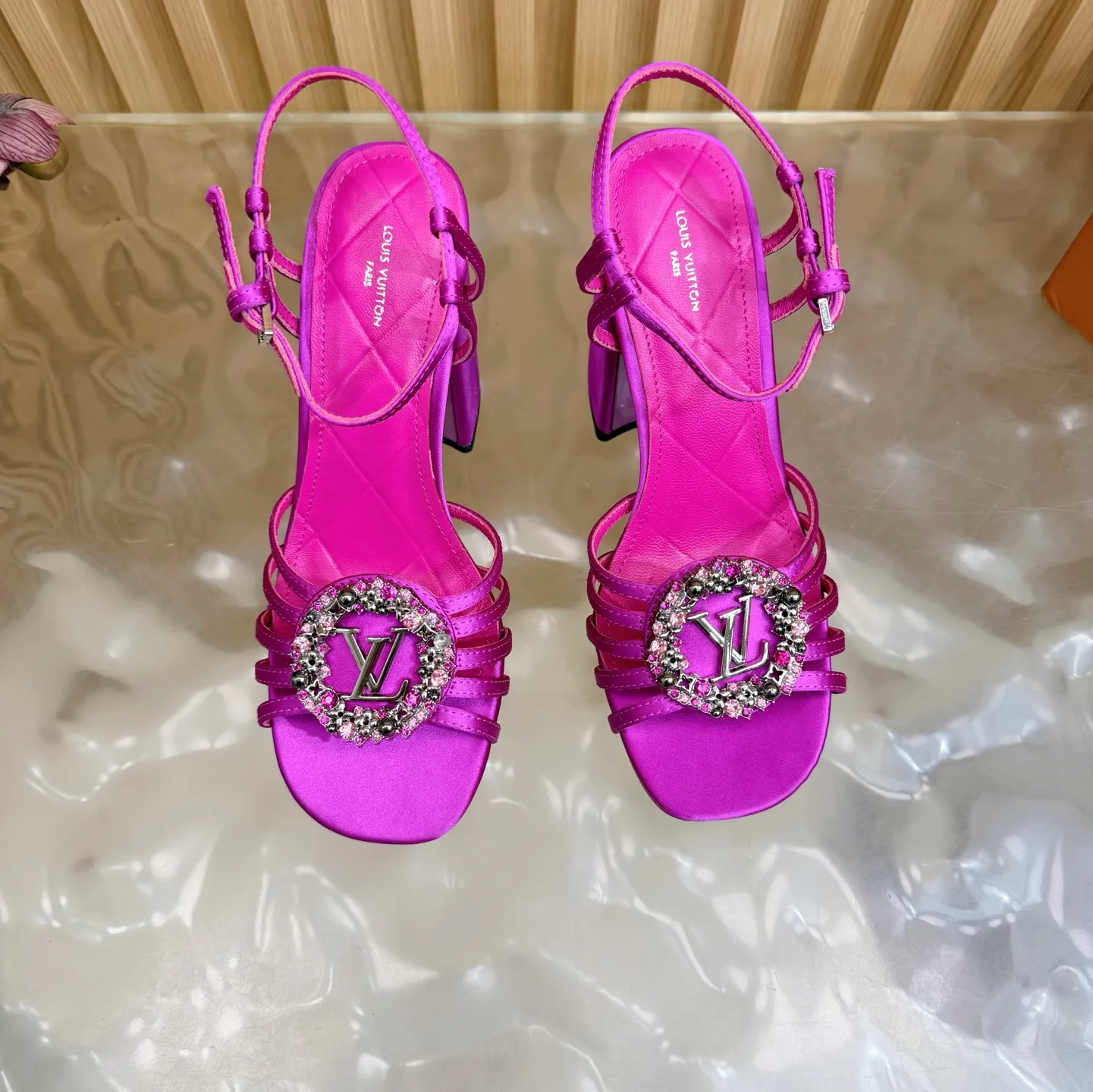 Босоножки Женские Louis Vuitton 11411868