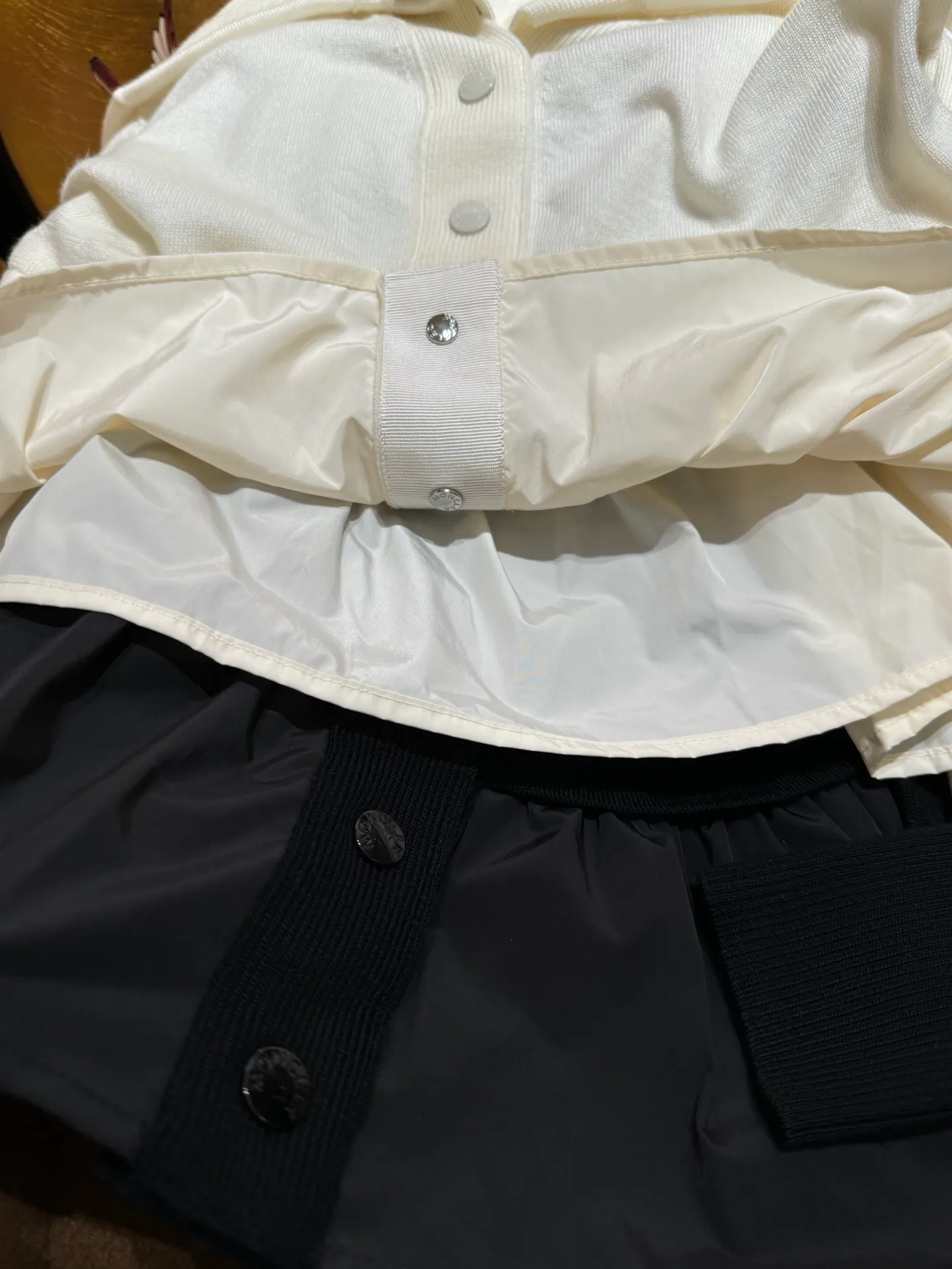 Джемперы Женские Moncler 23929