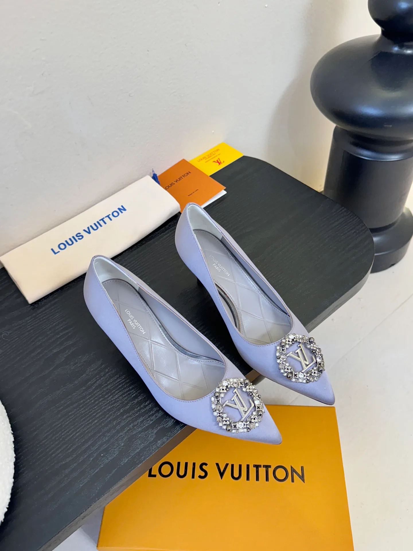 Туфли Женские Louis Vuitton 2300146