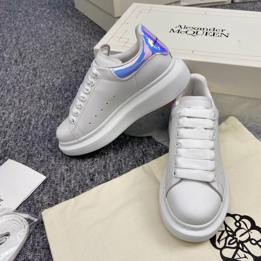 Кроссовки Женские Alexander Mcqueen 17963432