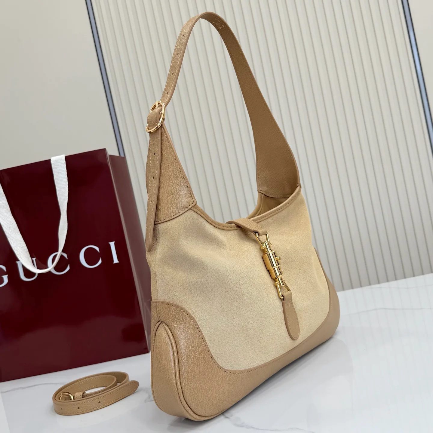 Классические Сумки Женские Gucci 17366991