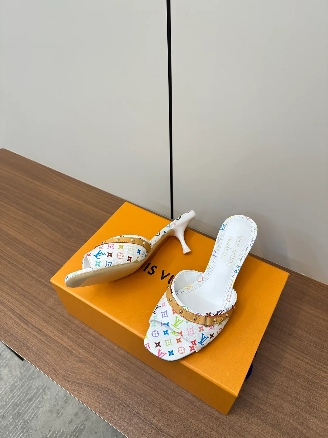 Босоножки Женские Louis Vuitton