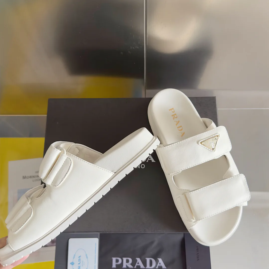 Шлепанцы Женские Prada 26308