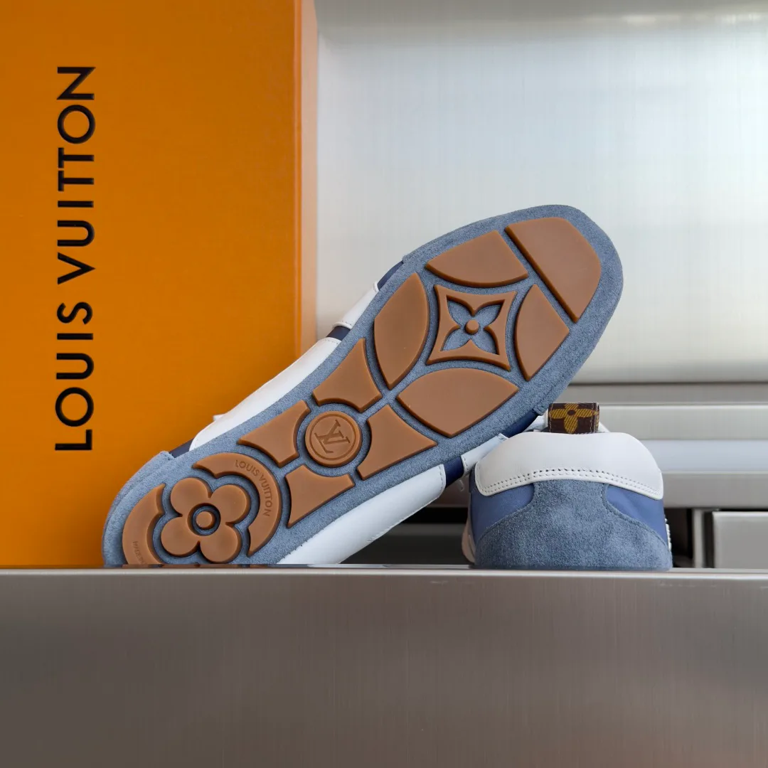 Кроссовки Женские Louis Vuitton 11235164