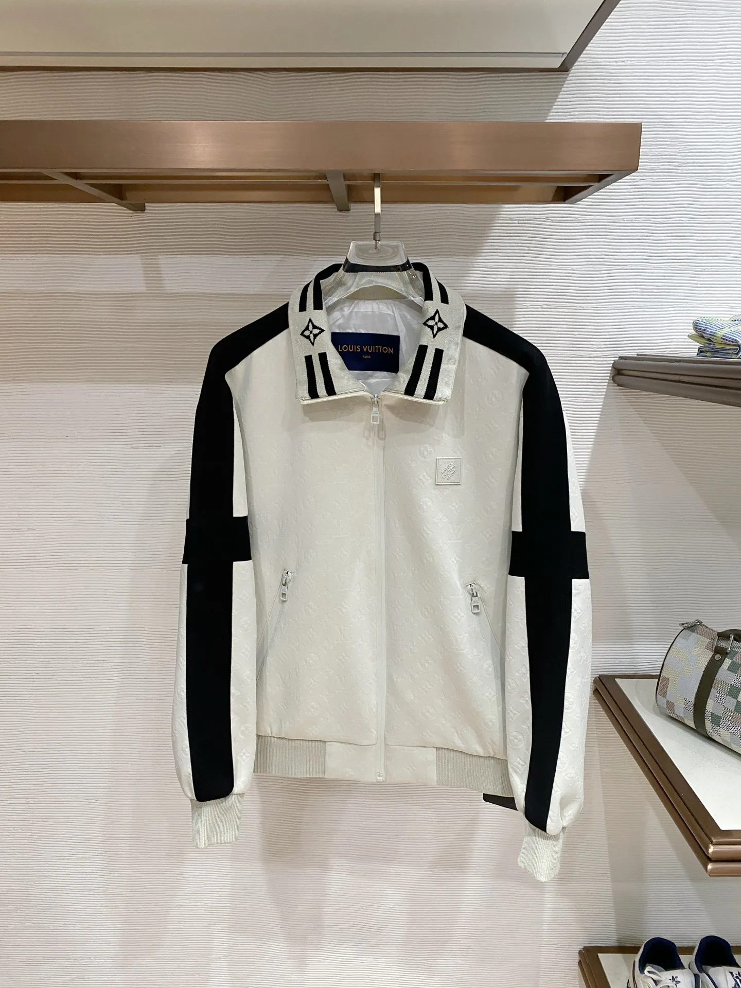 Куртки И Пуховики Мужские Louis Vuitton 11504047