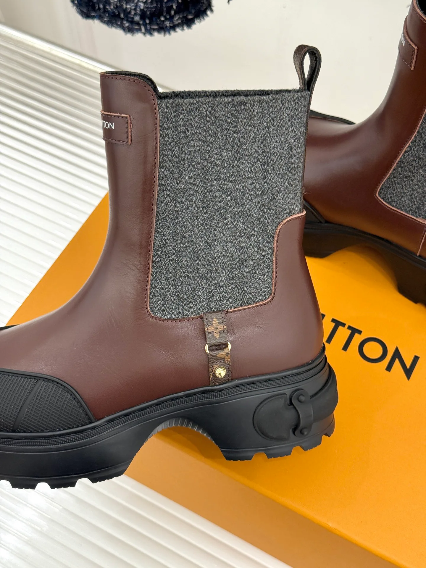 Ботинки Женские Louis Vuitton 19686142